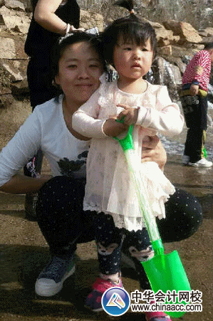 媽媽級考生拿下初級會計職稱:謝謝網(wǎng)校 讓我有勇氣繼續(xù)學習