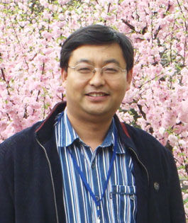 “德才兼備”的財管老師賈國軍