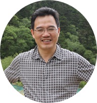 財管“嚴(yán)謹(jǐn)之師”——施平 速記方法多 理論功底強