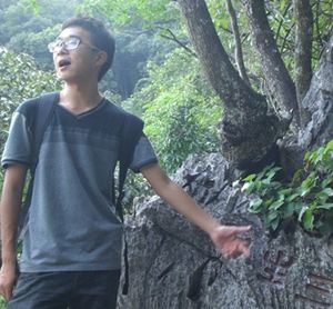 應屆畢業生踏向社會的墊腳石