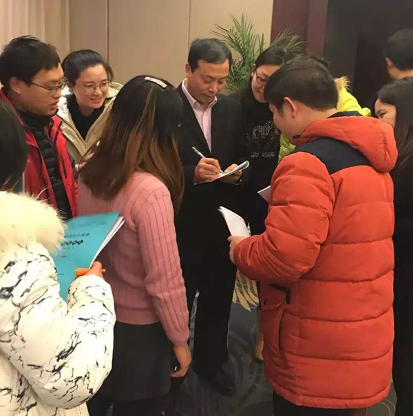 周末學(xué)習(xí)熱情這么高?南昌中級面授公開課現(xiàn)場燃爆!